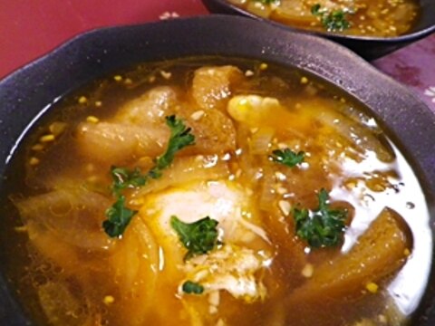 スペイン風ニンニク玉ねぎスープ